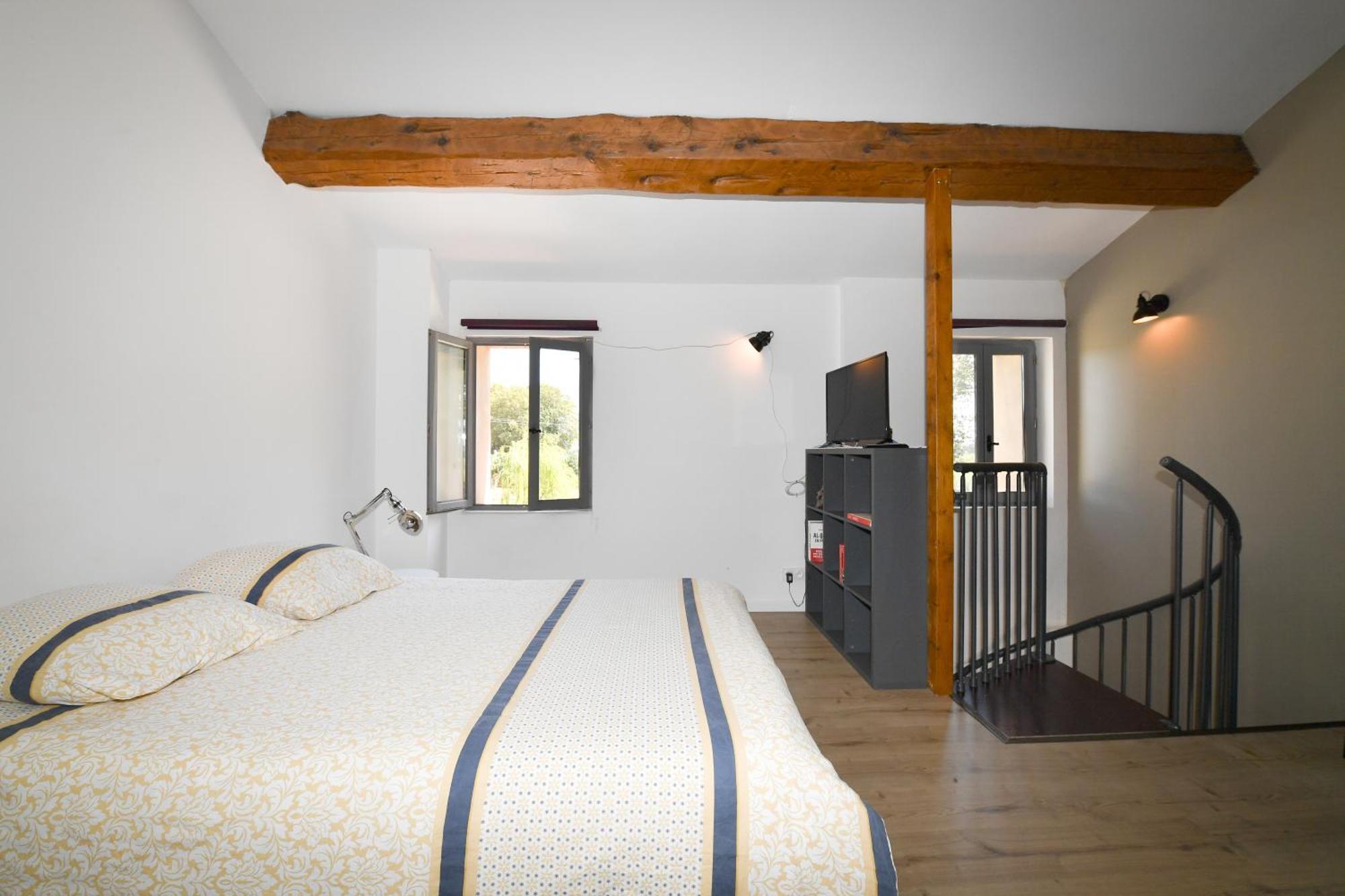 Les Appartements Du Mas Riols 생시프리앙 객실 사진
