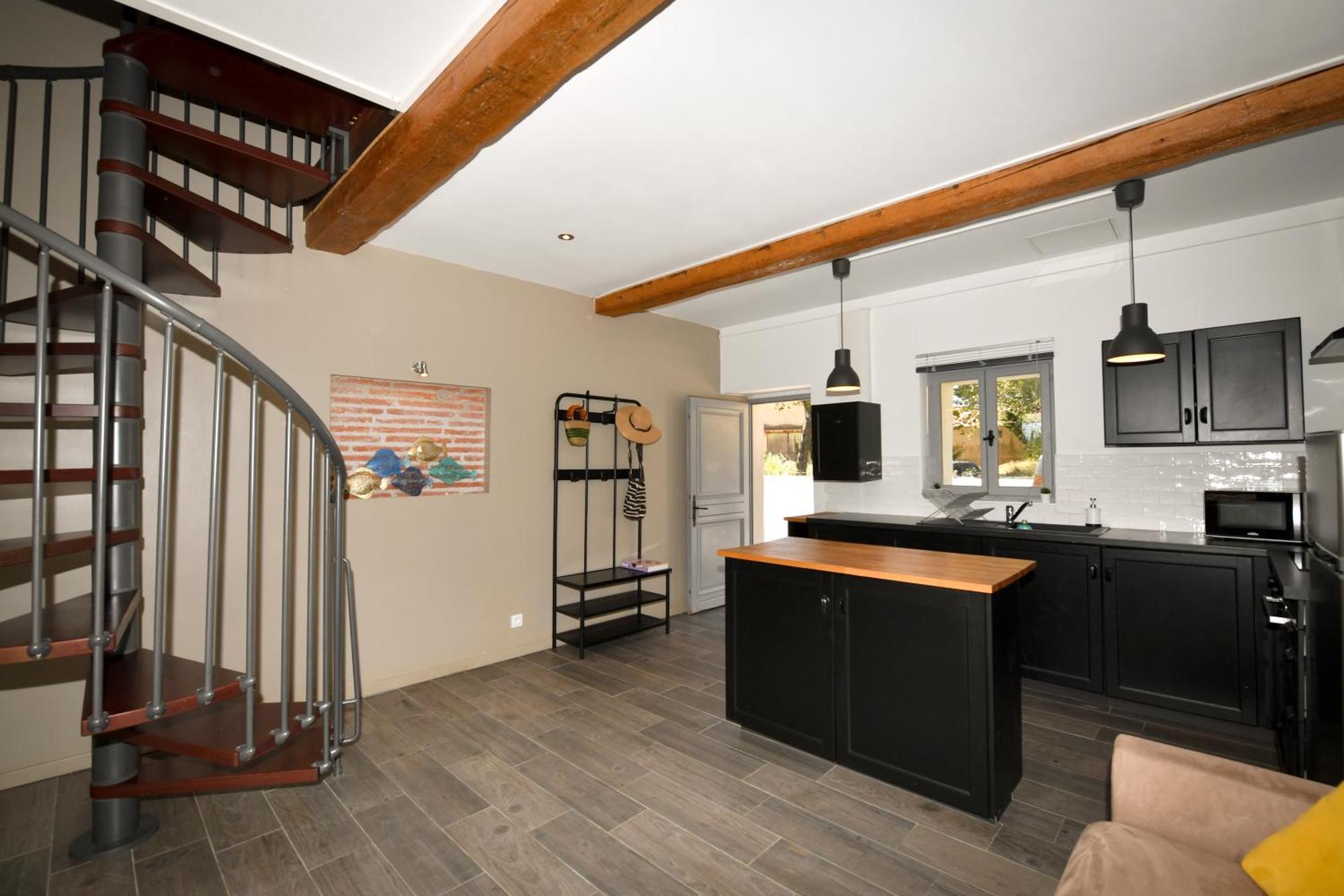 Les Appartements Du Mas Riols 생시프리앙 객실 사진
