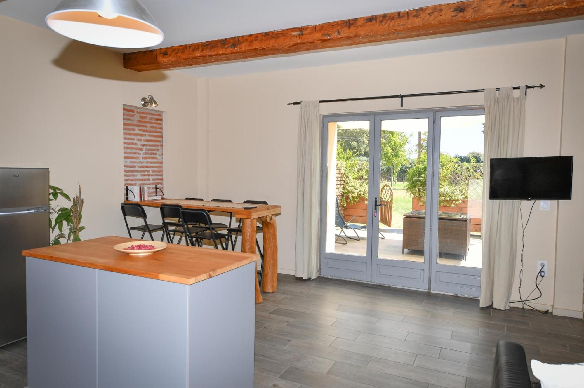 Les Appartements Du Mas Riols 생시프리앙 객실 사진