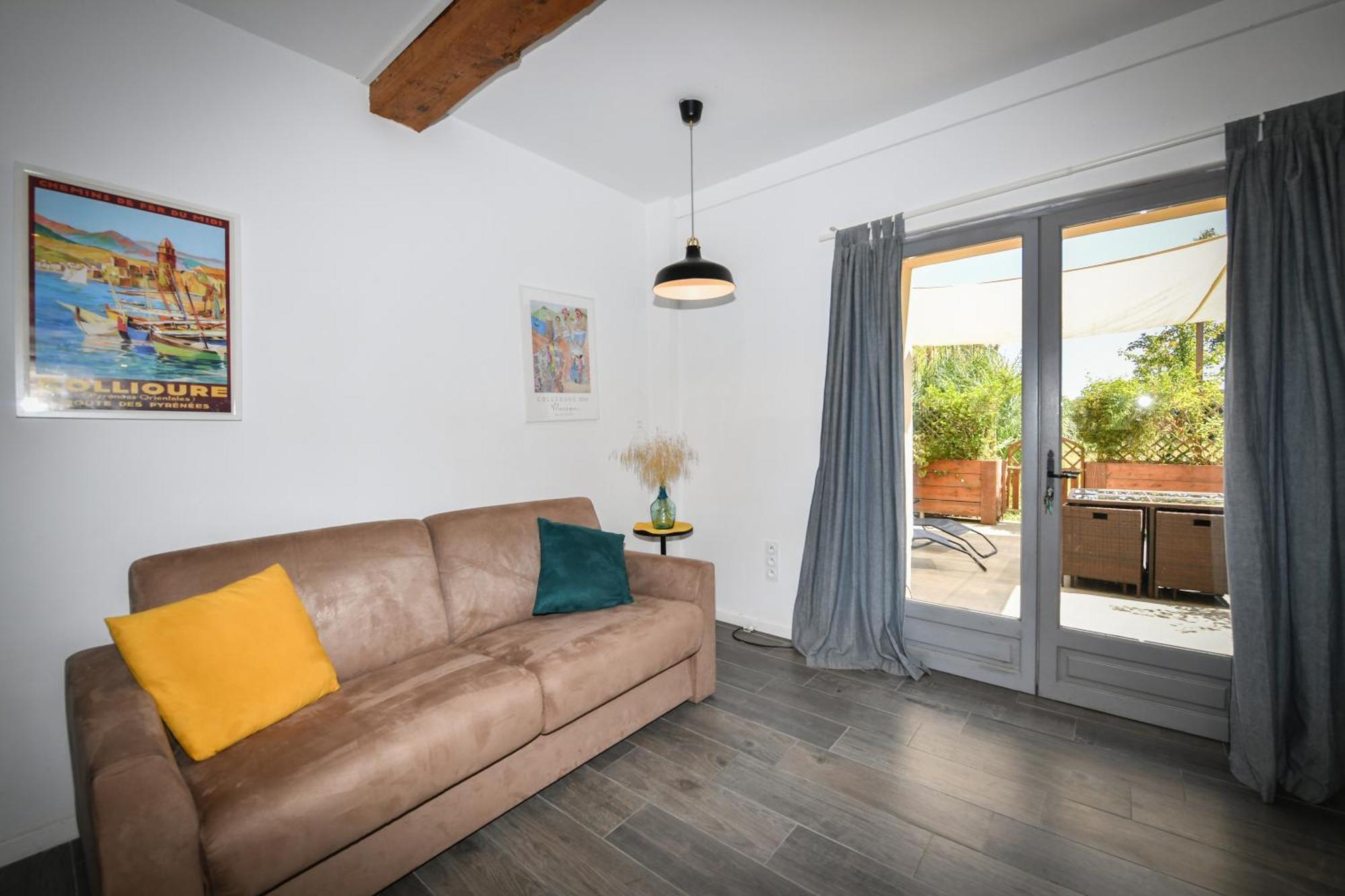 Les Appartements Du Mas Riols 생시프리앙 객실 사진